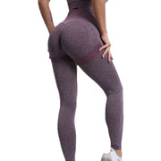 PEACHY SEAMLESS LEGGINGS